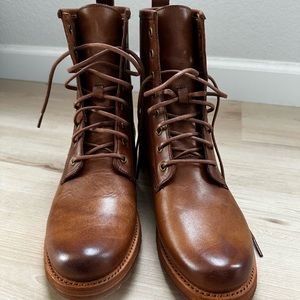 Frye Veronica Combat Boot-caramel 8.5